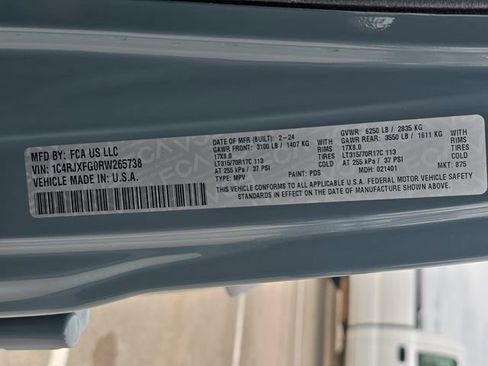 Used 2024 Jeep Wrangler Unlimited Rubicon image 34