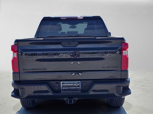 Used 2023 Chevrolet Silverado 1500 Custom w/ LPO, Dark Essentials Package RWD image 4