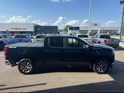 Used 2021 Chevrolet Silverado 1500 LT AWD/4WD image 5