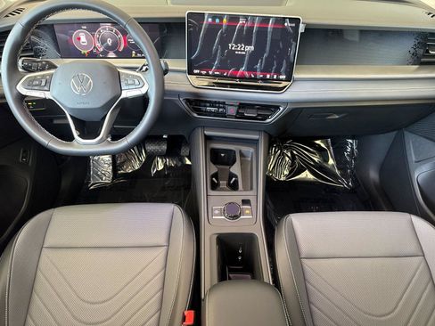 New 2026 Volkswagen Tiguan SE AWD/4WD image 12