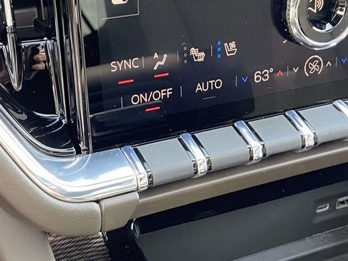 New 2026 GMC Yukon XL Elevation w/ Elevation Premium Package RWD image 20