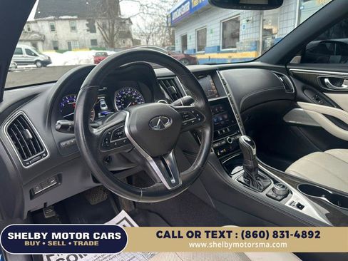 Used 2017 INFINITI Q60 3.0t w/ Premium Plus Package 3.0T image 11