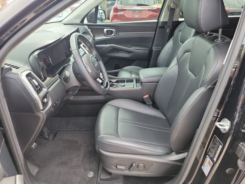 Certified 2023 Kia Sorento S w/ Panoramic Sunroof Package FWD image 22