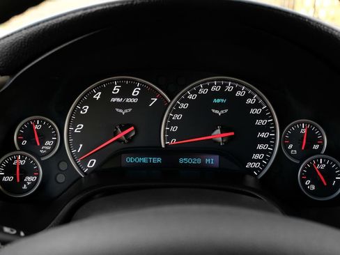 Used 2006 Chevrolet Corvette Coupe w/ Preferred Equipment Group image 21