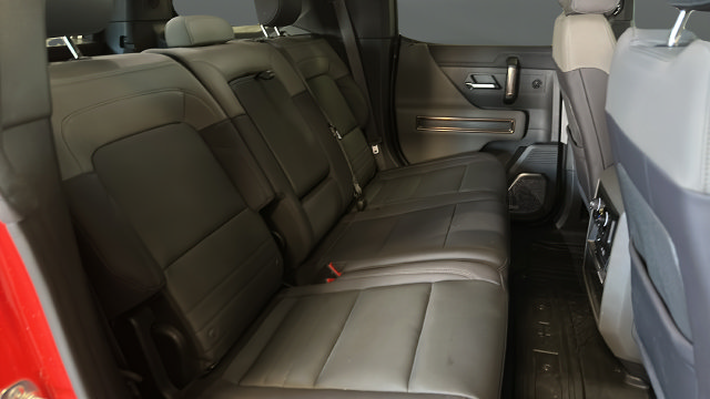 Used 2025 GMC Hummer EV 2X AWD/4WD image 24