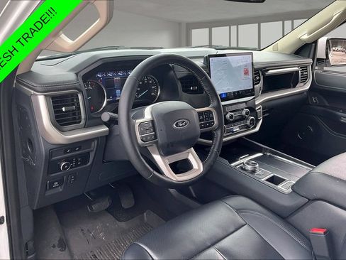 Used 2024 Ford Expedition XLT RWD image 16