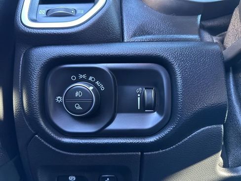 Used 2021 RAM 1500 Big Horn image 27