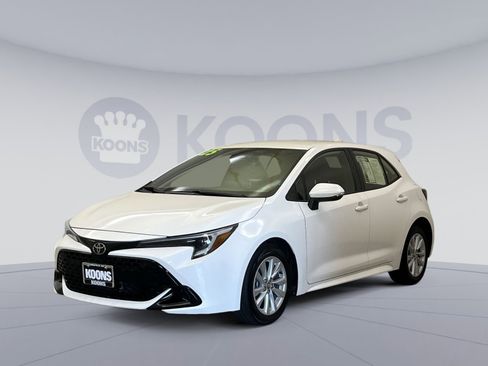 Used 2025 Toyota Corolla SE FWD image 1