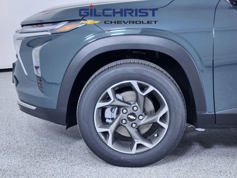 New 2026 Chevrolet Trax LT w/ Driver Confidence Package image 8