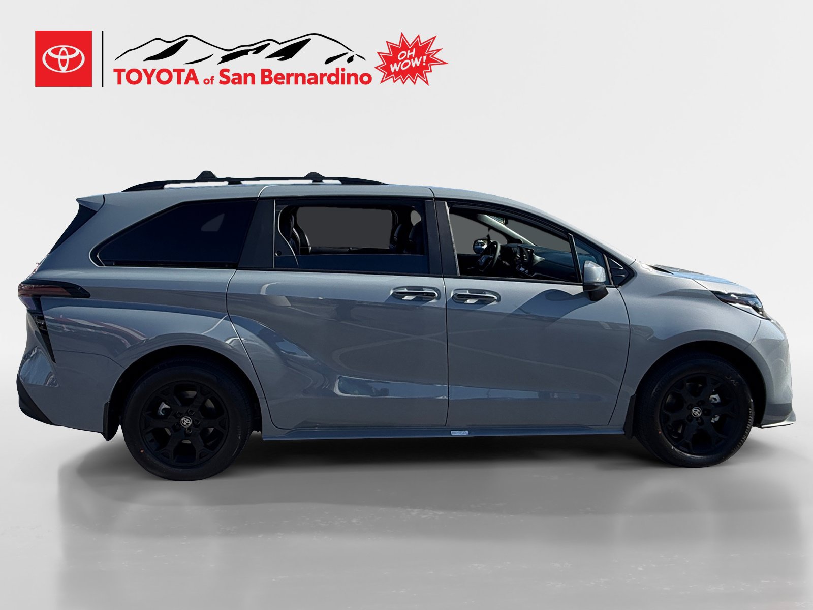 New 2026 Toyota Sienna XLE Woodland Edition AWD/4WD image 6