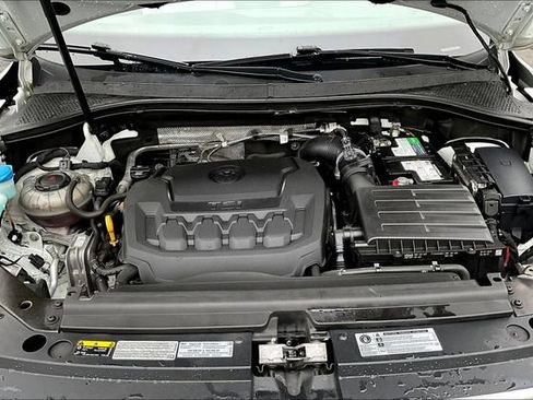 Used 2019 Volkswagen Tiguan SEL AWD/4WD image 30