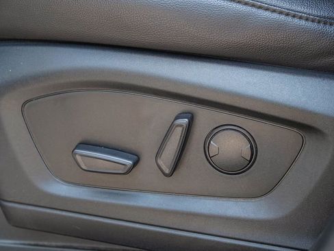 Used 2023 Ford Explorer Limited image 34