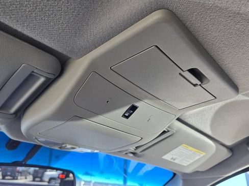 Used 2011 Nissan Titan SV w/ SV Value Truck Pkg AWD/4WD image 29