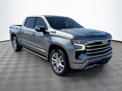 Used 2024 Chevrolet Silverado 1500 High Country image 3