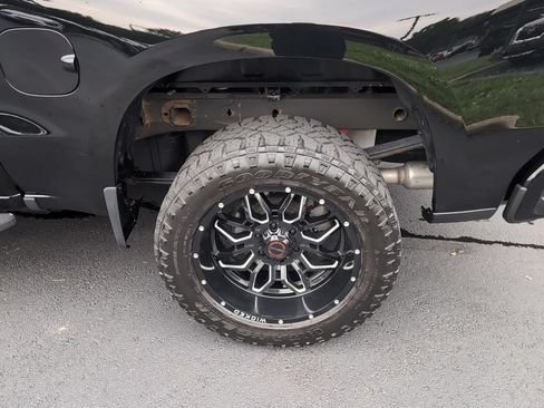 Used 2021 Chevrolet Silverado 1500 Custom Trail Boss AWD/4WD image 16