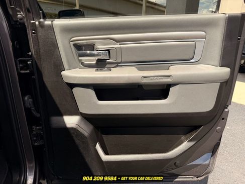 Used 2019 RAM 1500 Big Horn RWD image 31