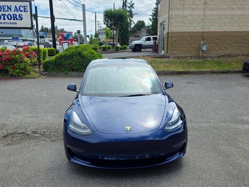 Used 2023 Tesla Model 3 Standard Range RWD image 2