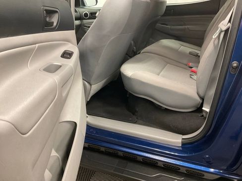 Used 2014 Toyota Tacoma 4x4 Double Cab w/ SR5 Package image 23
