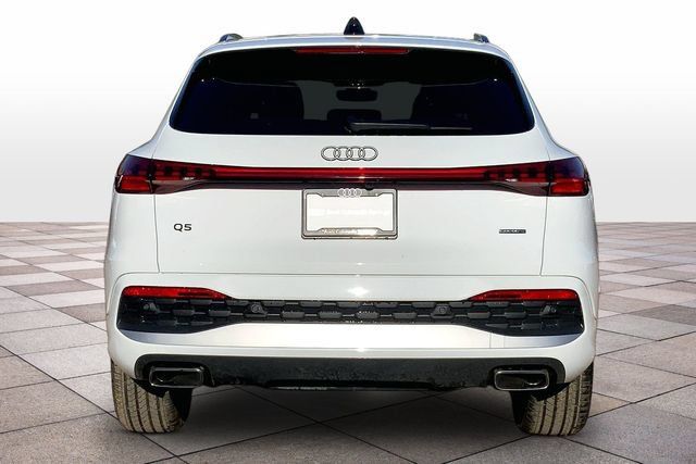 Used 2025 Audi Q5 Premium Plus w/ Premium Plus AWD/4WD image 4
