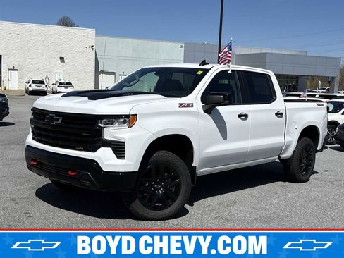 New 2026 Chevrolet Silverado 1500 LT Trail Boss w/ Convenience Package II AWD/4WD image 1