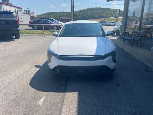 Used 2025 Kia K4 FWD image 4