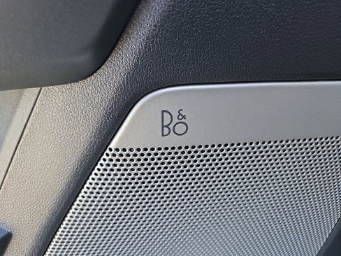 Used 2021 Ford F150 Lariat w/ Equipment Group 502A High image 23