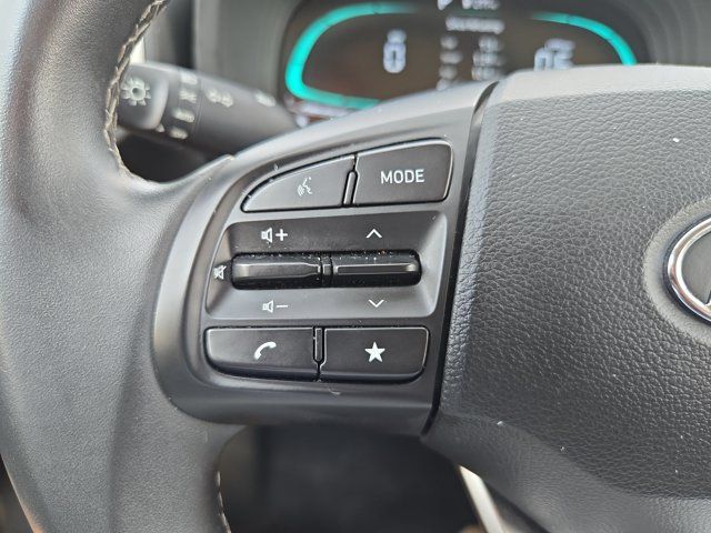 Used 2025 Hyundai Venue SEL FWD image 20