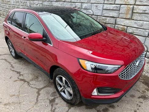 Used 2024 Ford Edge SEL w/ Convenience Package image 7