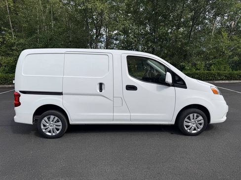 Used 2021 Nissan NV200 SV FWD image 4