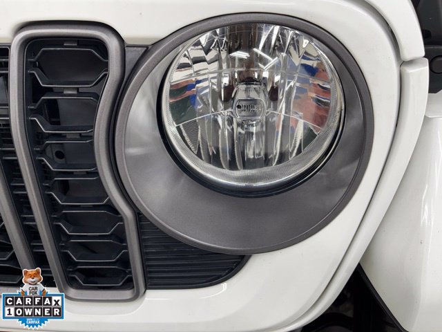 Used 2024 Jeep Wrangler Unlimited w/ Convenience Group AWD/4WD image 12