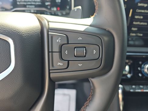 Used 2023 GMC Sierra 1500 AT4 w/ Technology Package AWD/4WD image 15
