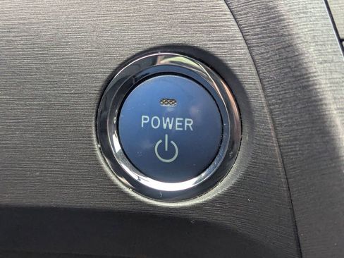 Used 2015 Toyota Prius Two image 16