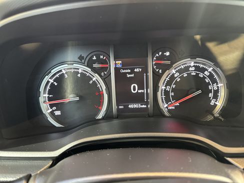 Used 2023 Toyota 4Runner Limited image 32