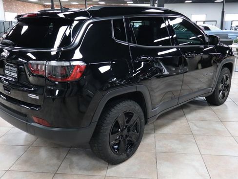 Used 2022 Jeep Compass Latitude w/ Convenience Group image 5