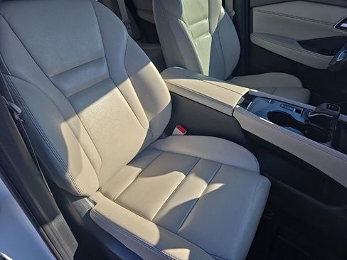 Used 2021 Nissan Rogue SL image 14