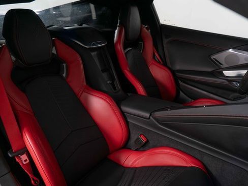 Used 2021 Chevrolet Corvette Stingray Premium Cpe w/ 3LT image 25