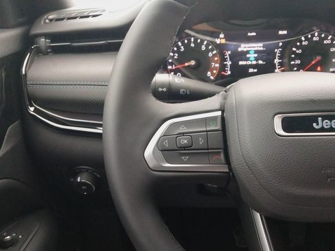 New 2026 Jeep Compass Latitude image 19