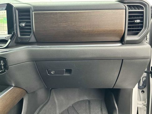 Certified 2023 Chevrolet Silverado 1500 High Country w/ Technology Package image 29