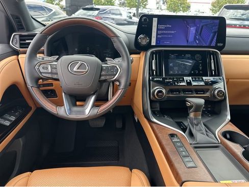 New 2026 Lexus LX 600 4WD w/ Luxury Package image 13