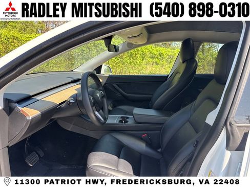 Used 2021 Tesla Model Y Long Range AWD/4WD image 3