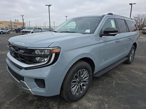 New 2026 Ford Expedition Max Platinum AWD/4WD image 1