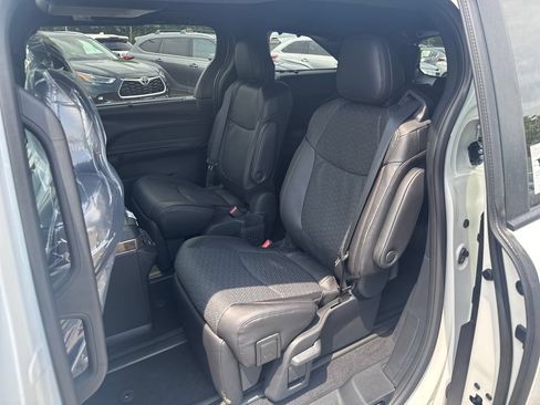 New 2026 Toyota Sienna Platinum AWD/4WD image 51