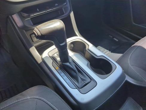 Used 2017 Chevrolet Colorado LT w/ LT Convenience Package RWD image 17