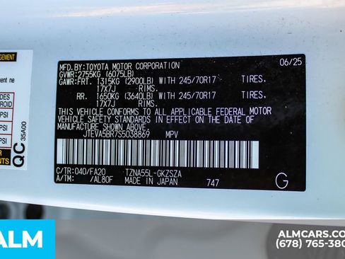 Used 2025 Toyota 4Runner SR5 AWD/4WD image 42