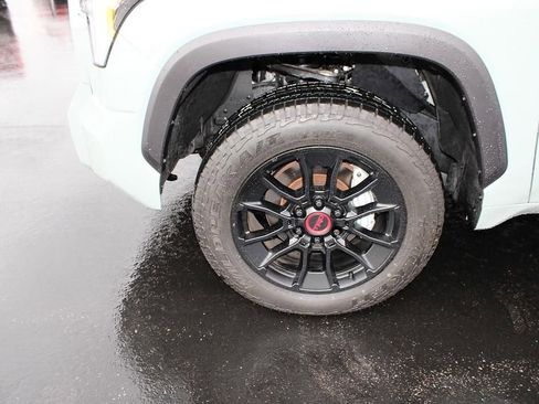 Used 2024 Toyota Tundra SR5 AWD/4WD image 17