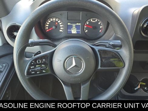 Used 2023 Mercedes-Benz Sprinter 1500 image 10