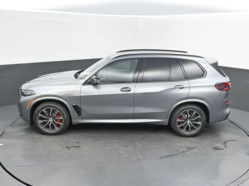 New 2026 BMW X5 M60i image 41