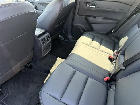 Used 2026 Nissan Rogue SL image 22