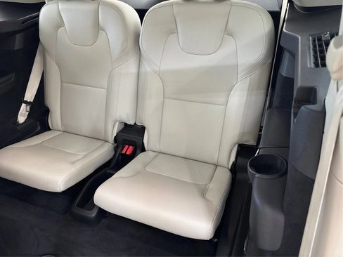 Used 2020 Volvo XC90 T6 Momentum w/ Protection Package Premier AWD/4WD image 42