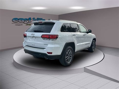 Certified 2022 Jeep Grand Cherokee Limited image 3